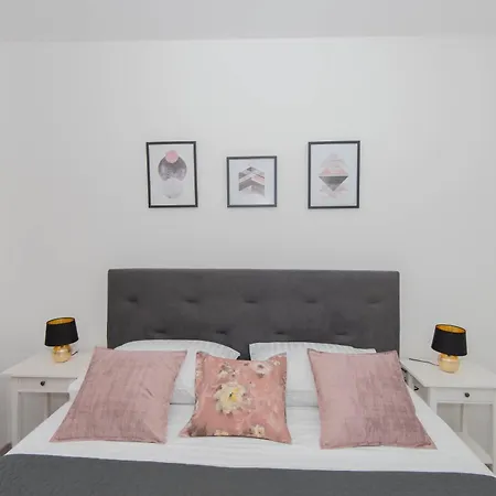דירה Paolo Apartment, Parking, Terrace, Netflix *