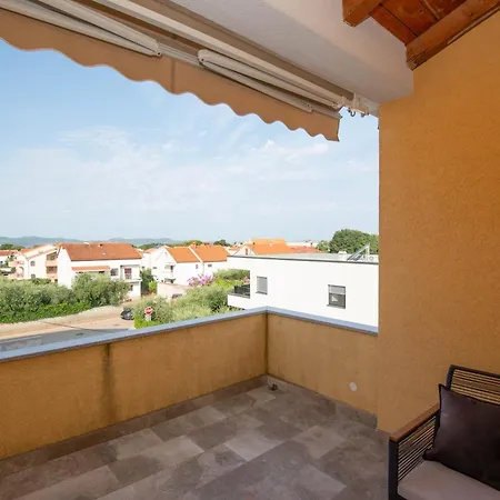 Διαμέρισμα Paolo Apartment, Parking, Terrace, Netflix *