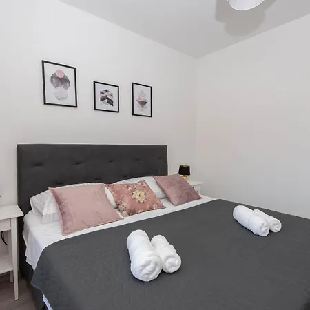 Paolo Apartment, Parking, Terrace, Netflix Appartement